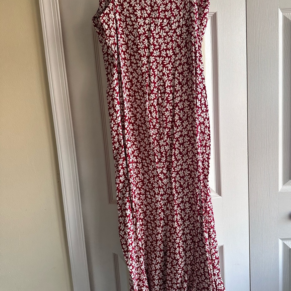 Floral Red Midi Dress - Picture 4 of 4